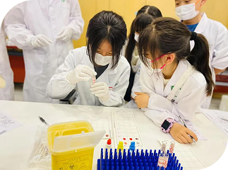 888闆嗗洟6008鐧诲綍鍏ュ彛鍗忓拰鍏ㄥ浗绉戞櫘鏁欒偛鍩哄湴寮€灞曠爺瀛︽椿鍔 鍔╁姏闈掑皯骞寸瀛﹀惎钂